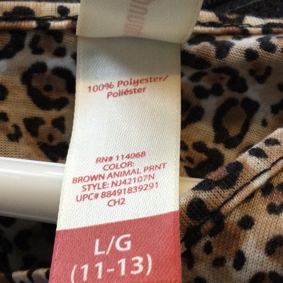 Animal Print Top - Picture 7 of 7